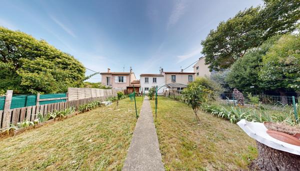 Maison avec garage et jardin attenant à Carcassonne