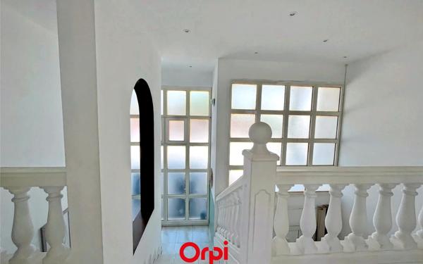 Maison à vendre    6 pièces • 197 m2 Sainte-Marie