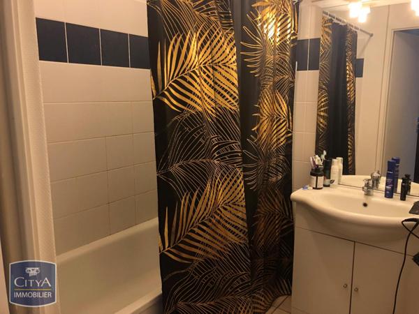 Appartement à louer 3 pièces 61.75m²