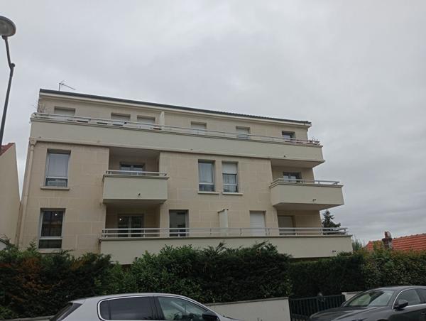 LOCAL PROFESSIONNEL - JOINVILLE LE PONT