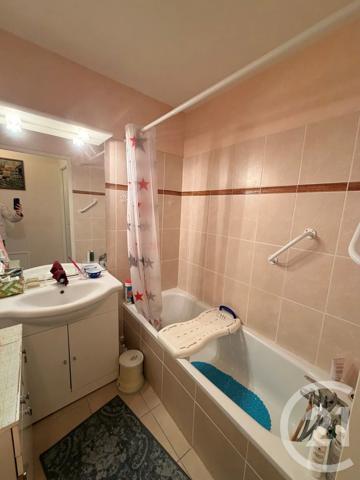 Appartement F2 Bis à vendre  3 pièces - 52,69 m 2   ANNONAY  - 07