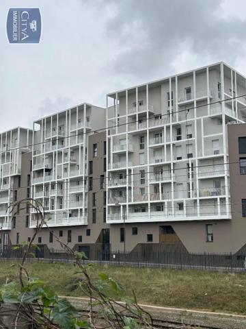 Appartement à louer 2 pièces 40.9m² Reims (51100)