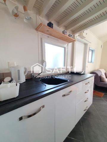 Vendu loué, Studio avec mezzanine dans le vieil Avon