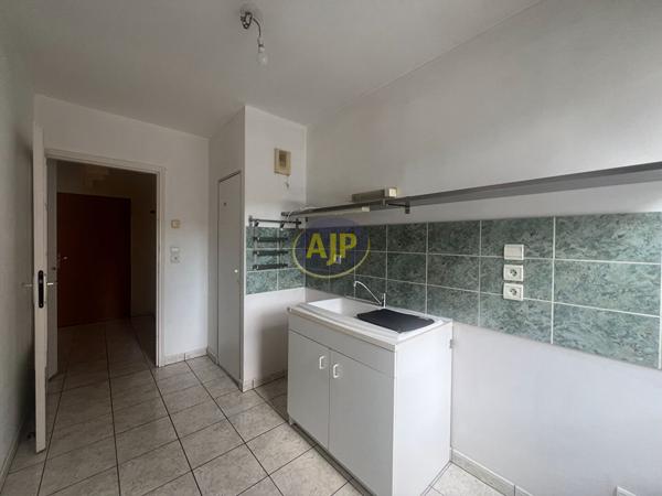 Appartement à louer Nantes : 2 pièces, 47m² avec 1 chambre(s) à 760€ - AJP Immobilier Nantes Jouzel