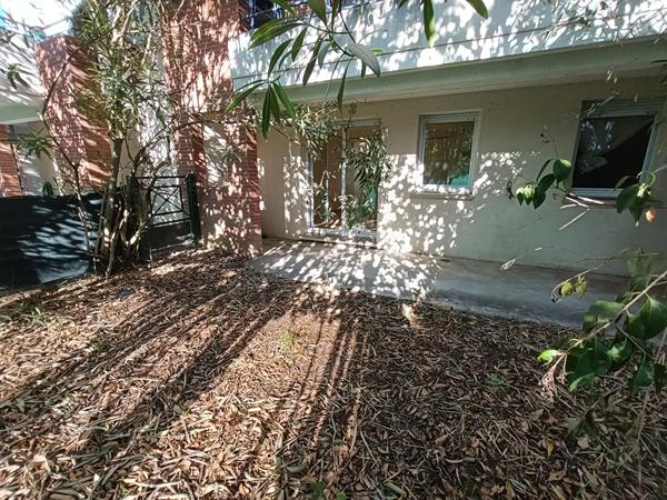 Vente
                Appartement42 m² - 2 Pièces -
                    TOULOUSE (31200)