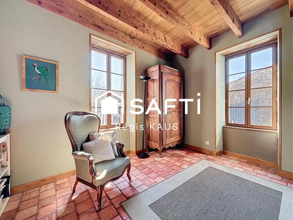 maison en pierre 4 chambres 177 m², terrain 1436 m²