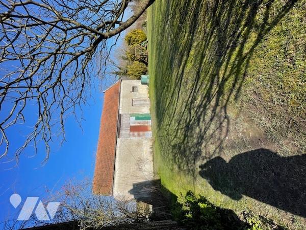 VERSIGNY Maison de village à rénover en totalité