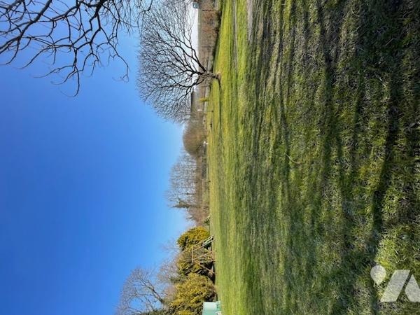 VERSIGNY Maison de village à rénover en totalité