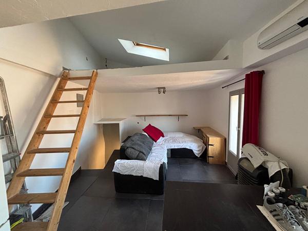 Immeuble Gardanne 3 pièce(s) 56.07 m2, deux appartements, lumineux, rendement locatif possible,