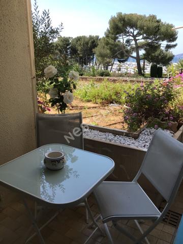 Appartement 2 pièces à louer avec vue mer à Saint-Raphaël