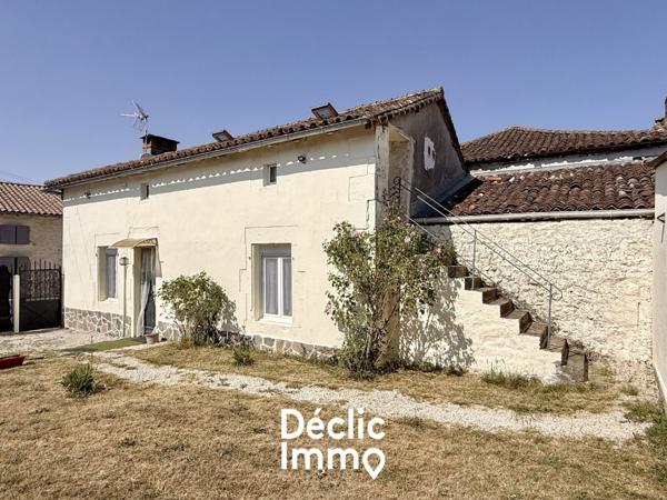Vente maison de hameau Civray, 108m² 4 pièces 139 100€ avec garage