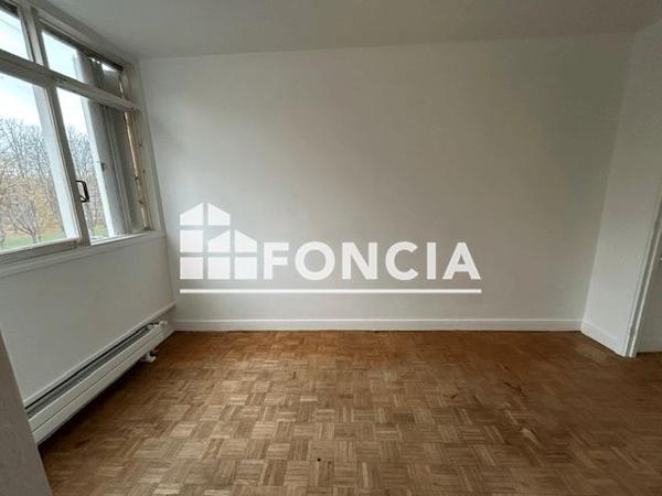 Location Appartement 4 pièces 69.9 m² - 31 RUE DU LAC Verneuil Sur Seine 78480