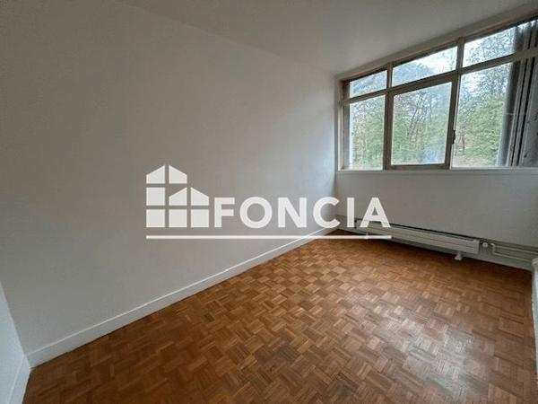 Location Appartement 4 pièces 69.9 m² - 31 RUE DU LAC Verneuil Sur Seine 78480