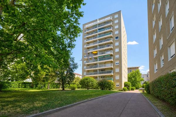 Lyon 7e Appartement T5 89 m² avec terrasse et vue panoramique