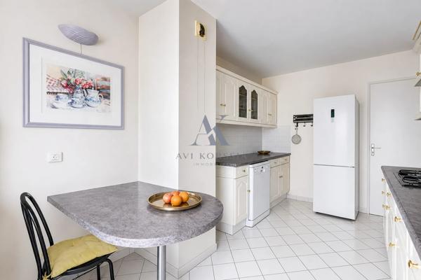 Lyon 7e Appartement T5 89 m² avec terrasse et vue panoramique