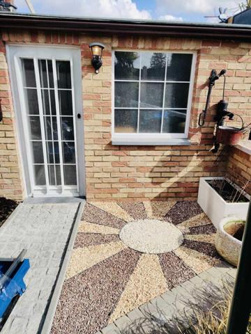 jolie maison d'habitation entièrement rénové avec un magnifique jardin