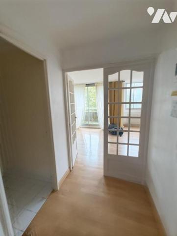 Appartement 2ème étage avec vue dégagée sans vis à vis