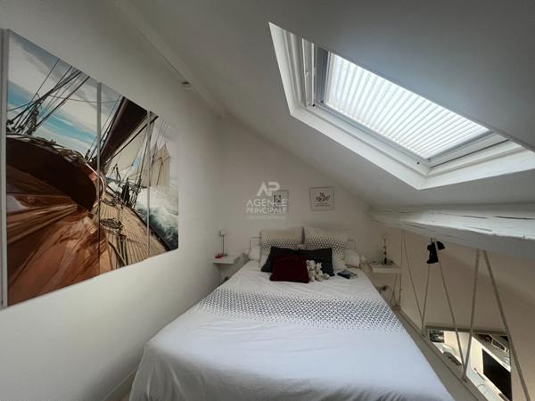 "Versailles Saint-Louis" Bel appartement meublé de 3 pièces 41 m2 avec cave ! Loyer 1 450 €/mois charges comprises **  - Référence  27606