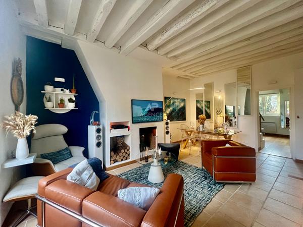 "Versailles Saint-Louis" Bel appartement meublé de 3 pièces 41 m2 avec cave ! Loyer 1 450 €/mois charges comprises **  - Référence  27606