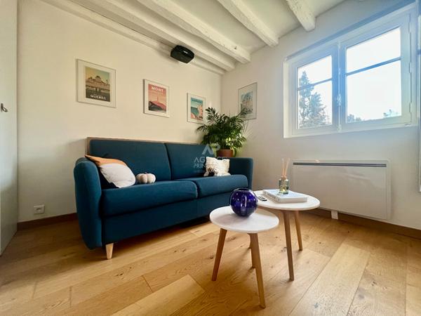 "Versailles Saint-Louis" Bel appartement meublé de 3 pièces 41 m2 avec cave ! Loyer 1 450 €/mois charges comprises **  - Référence  27606