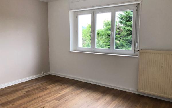 Maison à vendre    7 pièces •  Anould