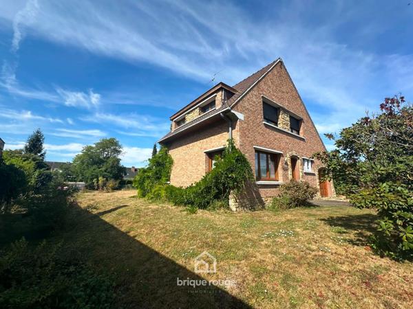 Individuelle bâtie sur plus de 1800m² constructible !