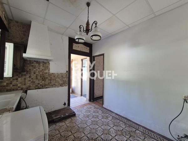 BELLE MAISON FAMILIALE AVEC VASTE TERRAIN