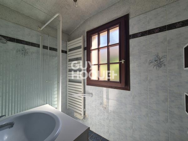 BELLE MAISON FAMILIALE AVEC VASTE TERRAIN