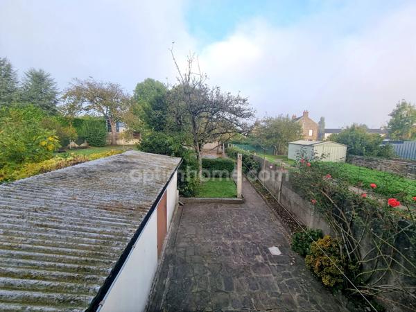 🏡 Maison de ville avec cour, terrain et dépendance, 2 chambres - Quartier MARTILLY