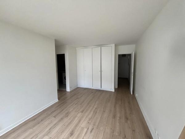 Appartement à louer à Courbevoie (92400)