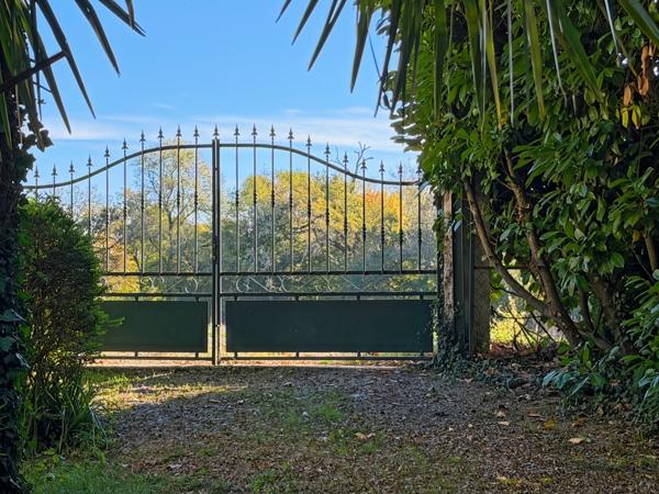 Maison à vendre 5 pièces VIC FEZENSAC (32) - Moulin rénové avec piscine – 120 m² habitables - 6632 m2 - Possibilité chambre d'hôtes