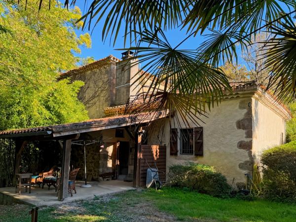 Maison à vendre 5 pièces VIC FEZENSAC (32) - Moulin rénové avec piscine – 120 m² habitables - 6632 m2 - Possibilité chambre d'hôtes