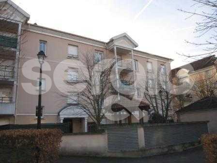 Location 2 Pieces 38 95800 Cergy 47 1063 01 0001
