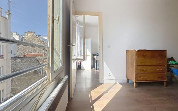 Appartement à vendre    2 pièces • 33 m2 Paris 10