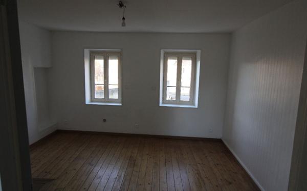 Maison à vendre    2 pièces •  Lizy-sur-Ourcq