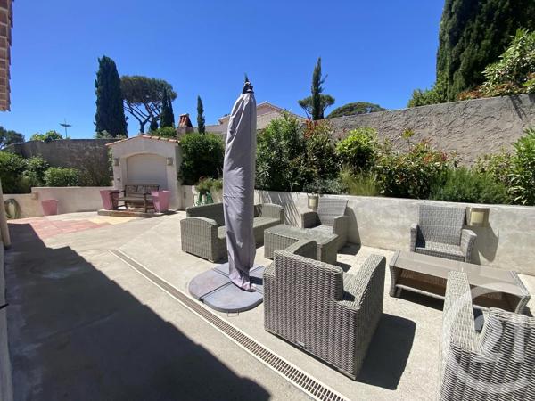 Maison à vendre  6 pièces - 116 m 2   STE MAXIME  - 83