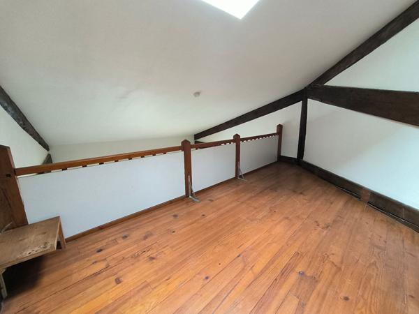 NARBONNE - Appartement T1 BIS à louer avec balcon