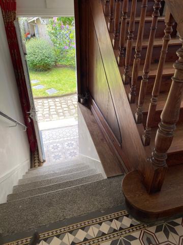 En Vente à Nantes - Jardin Des Plantes Maison 1900 De Caractère Au Calme Avec Garage.