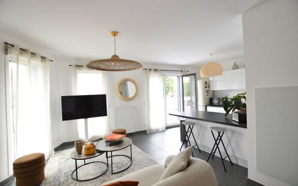 Appartement à vendre    3 pièces • 61,85 m2 Craponne