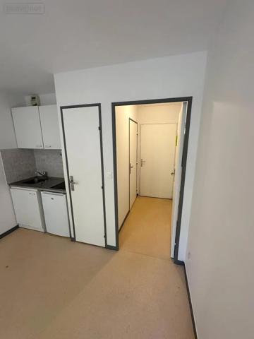 Location - Appartement Amiens 80000 1 pièce 17 m 2