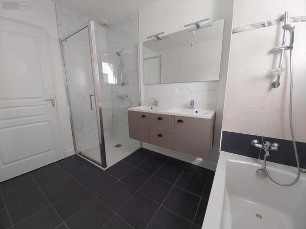 Location - Maison Vitré 35500 5 pièces 108 m 2 600 m 2