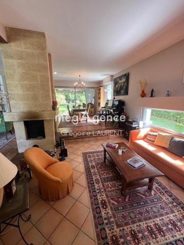 Maison à LANDAUL, 56690 - 8 pièces 161m²