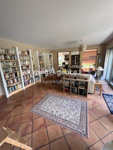 Maison à LANDAUL, 56690 - 8 pièces 161m²