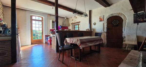 Magnifique ferme Chalossaise de 364m2 entièrement restaurée