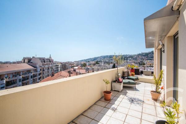 Appartement F4 à vendre  4 pièces - 111,42 m 2   NICE  - 06