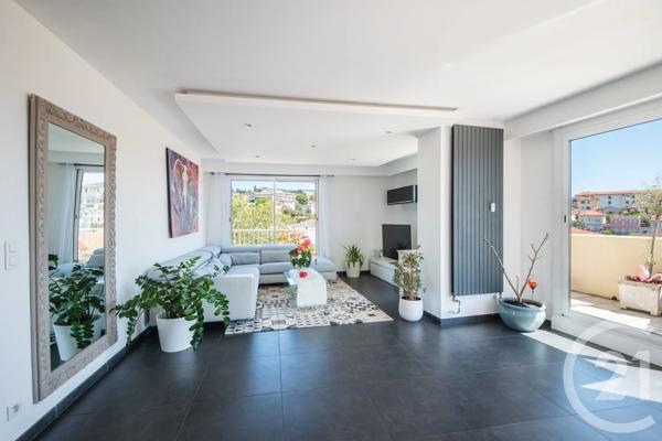 Appartement F4 à vendre  4 pièces - 111,42 m 2   NICE  - 06