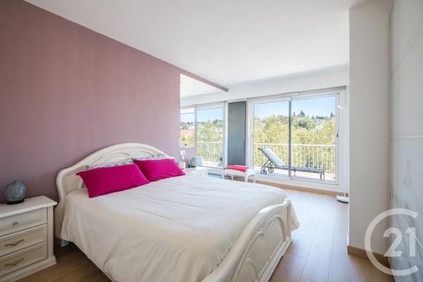Appartement F4 à vendre  4 pièces - 111,42 m 2   NICE  - 06