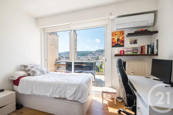 Appartement F4 à vendre  4 pièces - 111,42 m 2   NICE  - 06