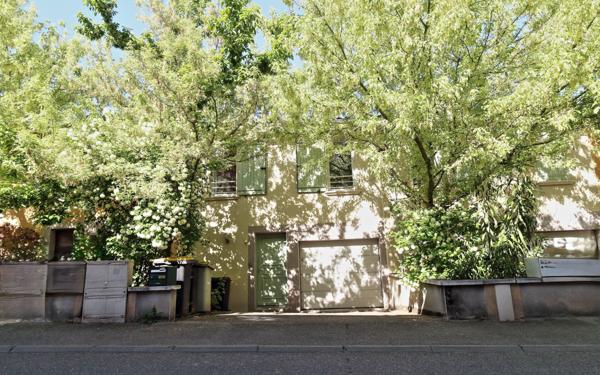 Maison à vendre    5 pièces •  Sérézin-du-Rhône