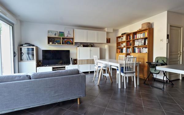 Maison à vendre    5 pièces •  Sérézin-du-Rhône